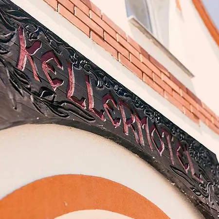 Kellermotel Bor- Es Vadaszhaz Bed & Breakfast Hajos